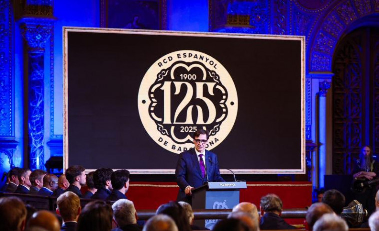 El Salvador Illa más perico celebra el 125 aniversario del Espanyol: 