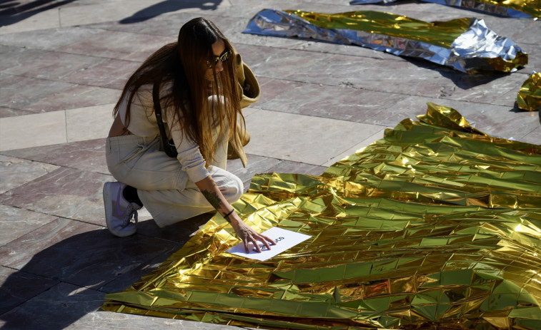 Valencia explota ante el funeral de la DANA: gritos de 
