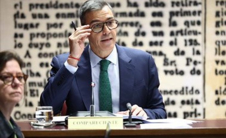 Pedro Sánchez reconoce cobros en metálico y tacha a Ábalos de 