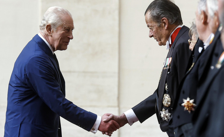 El Rey Carlos III inicia el proceso para despojar al Príncipe Andrés de sus títulos reales