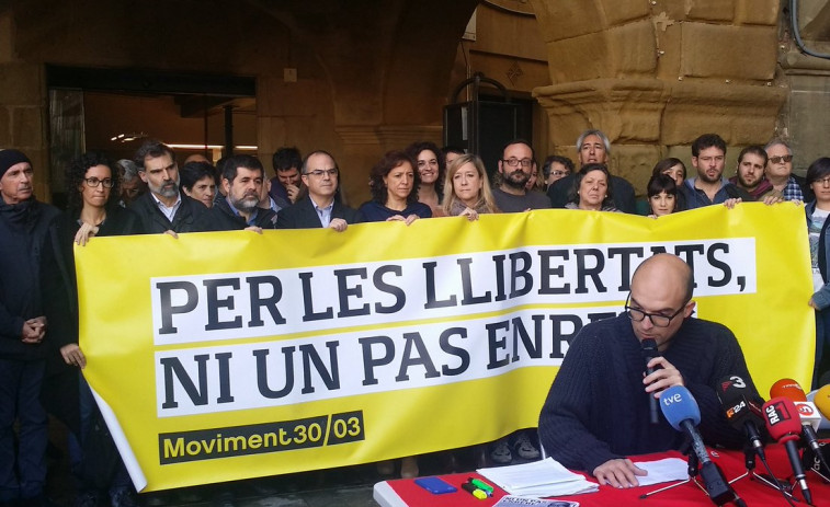 El edil de la CUP acusado de incitar a la sedición da plantón a la Audiencia Nacional