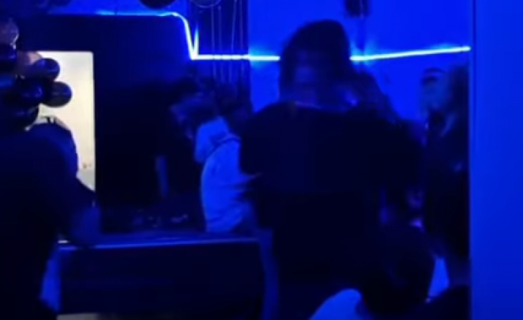 La Guardia Urbana desmantela un 'after' ilegal en un bar del carrer del Llobregat de l’Hospitalet