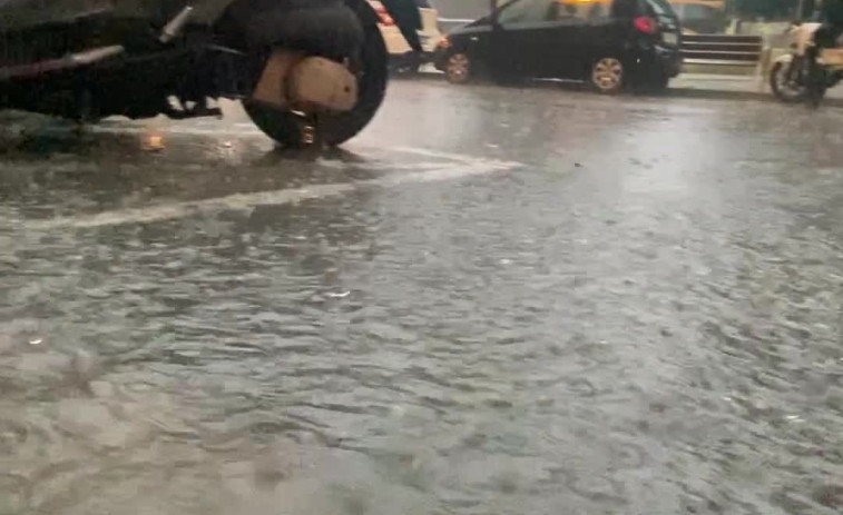 El temporal en Catalunya provoca 527 llamadas al 112 y 134 avisos a los Bombers hasta las 9:30 horas