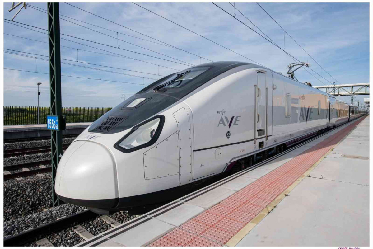 Un tren AVE   Recurso   EUROPA PRESS