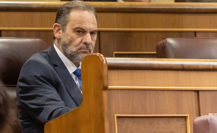 La Audiencia Nacional acuerda investigar los pagos en metálico del PSOE a Ábalos y Koldo