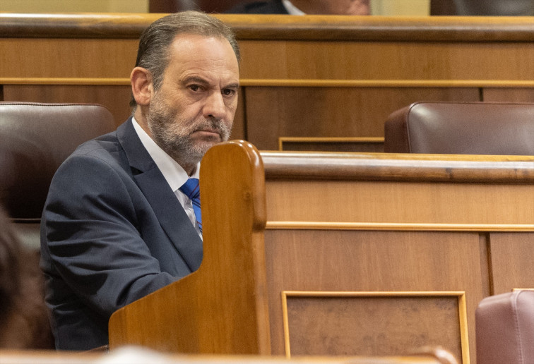 La Audiencia Nacional acuerda investigar los pagos en metálico del PSOE a Ábalos y Koldo