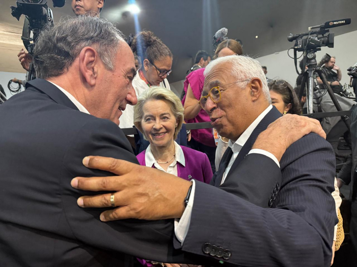 2025 11 06. El presidente de Iberdrola, Ignacio Galán, junto a Ursula Von der Leyen y António Costa