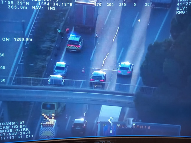 Retenciones de 10 kilómetros en la AP-7 en Castellví de Rosanes por un choque