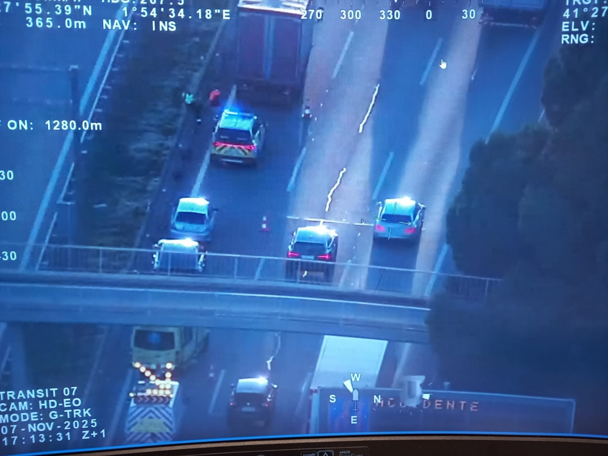 EuropaPress 7084010 choque camion dos turismos ap 7