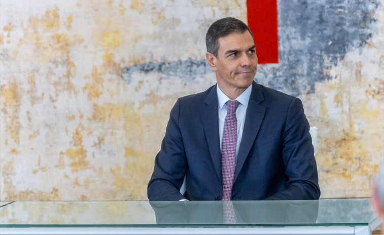 Pedro Sánchez felicita la Navidad a los militares en el exterior