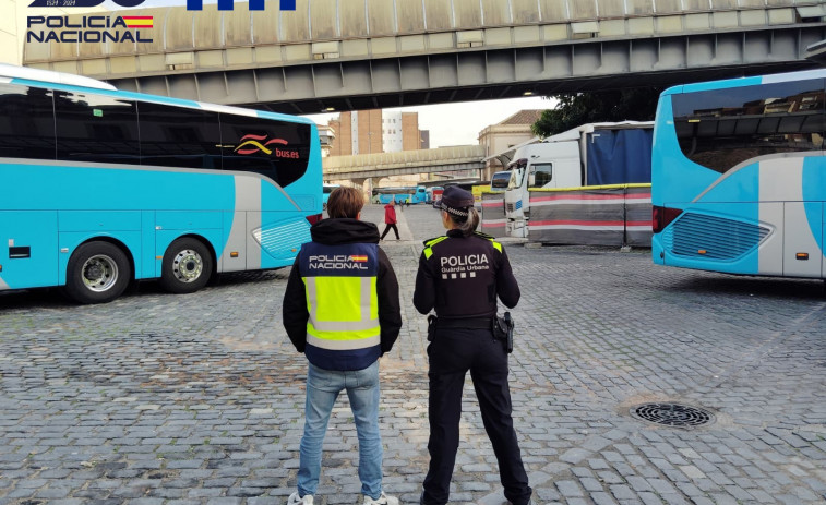 La Policía Nacional detiene a 2 multirreincidentes en la estación Barcelona Nord al intentar robar
