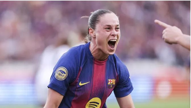 El Barça femenino arrasa al Real Madrid y se distancia en la Liga con un 4-0 memorable