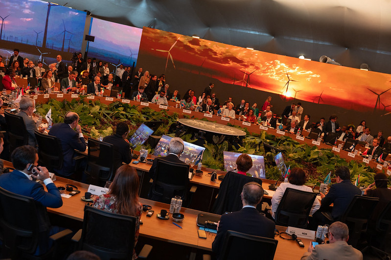 54908037013 f92e82e06f c