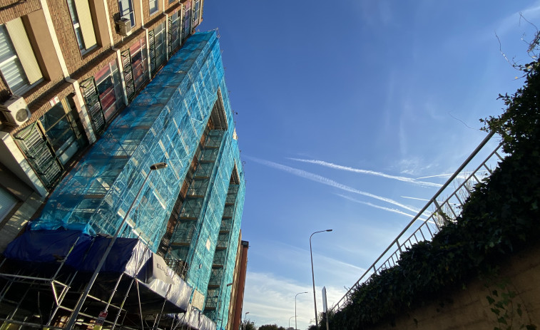 La economía de la Eurozona se apoya totalmente en servicios mientras la industria  se cae