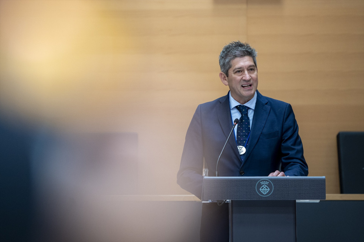 EuropaPress 6033860 nuevo alcalde lhospitalet llobregat david quiros pleno extraordinario