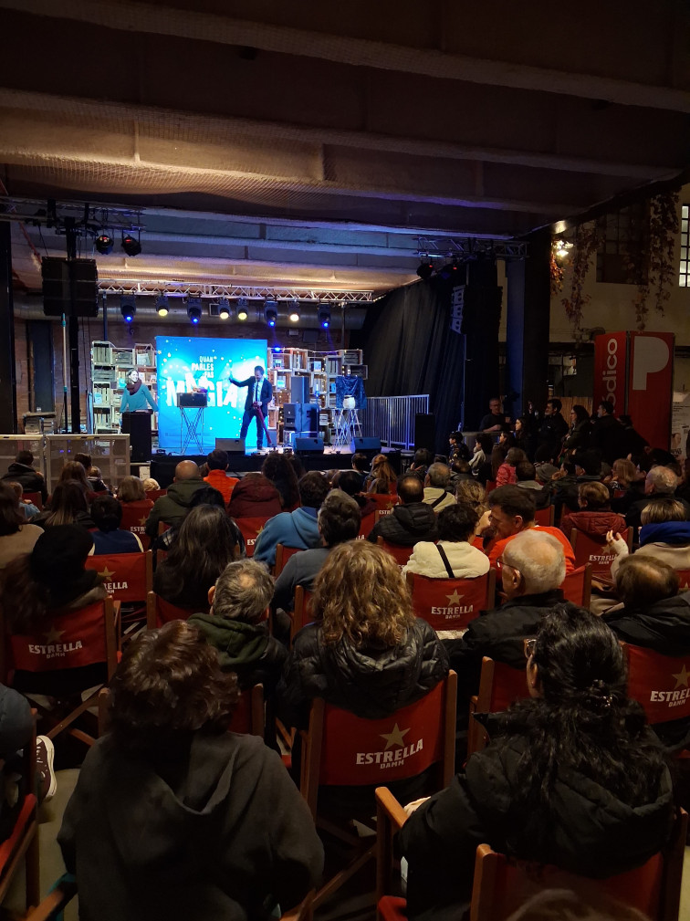 Voluntariat per la llengua brilla en el Sant Jordi de Navidad 2025 con magia y actividades culturales