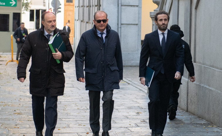 El Supremo prohíbe la salida del país a dos exdirectivos de Acciona investigados por el 'caso Cerdán'