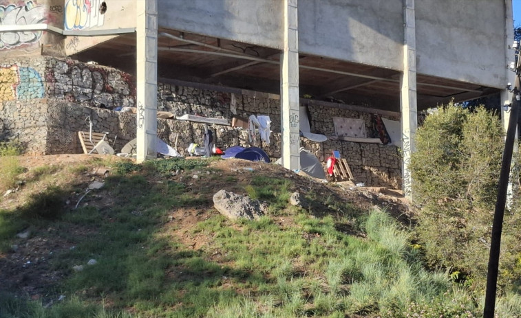 Junts exige desalojar el asentamiento de la calle Pirineus de Barcelona: 