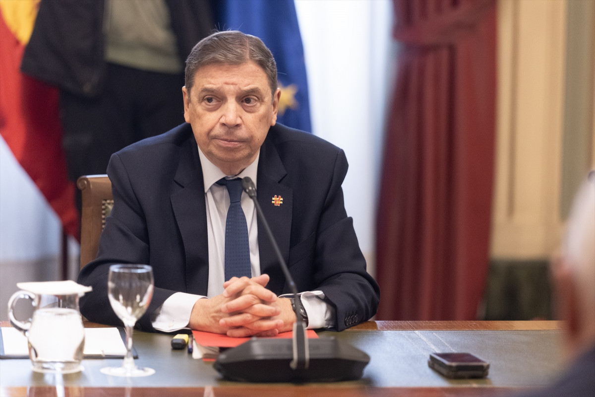 EuropaPress 7150166 ministro agricultura pesca alimentacion luis planas reune organizaciones