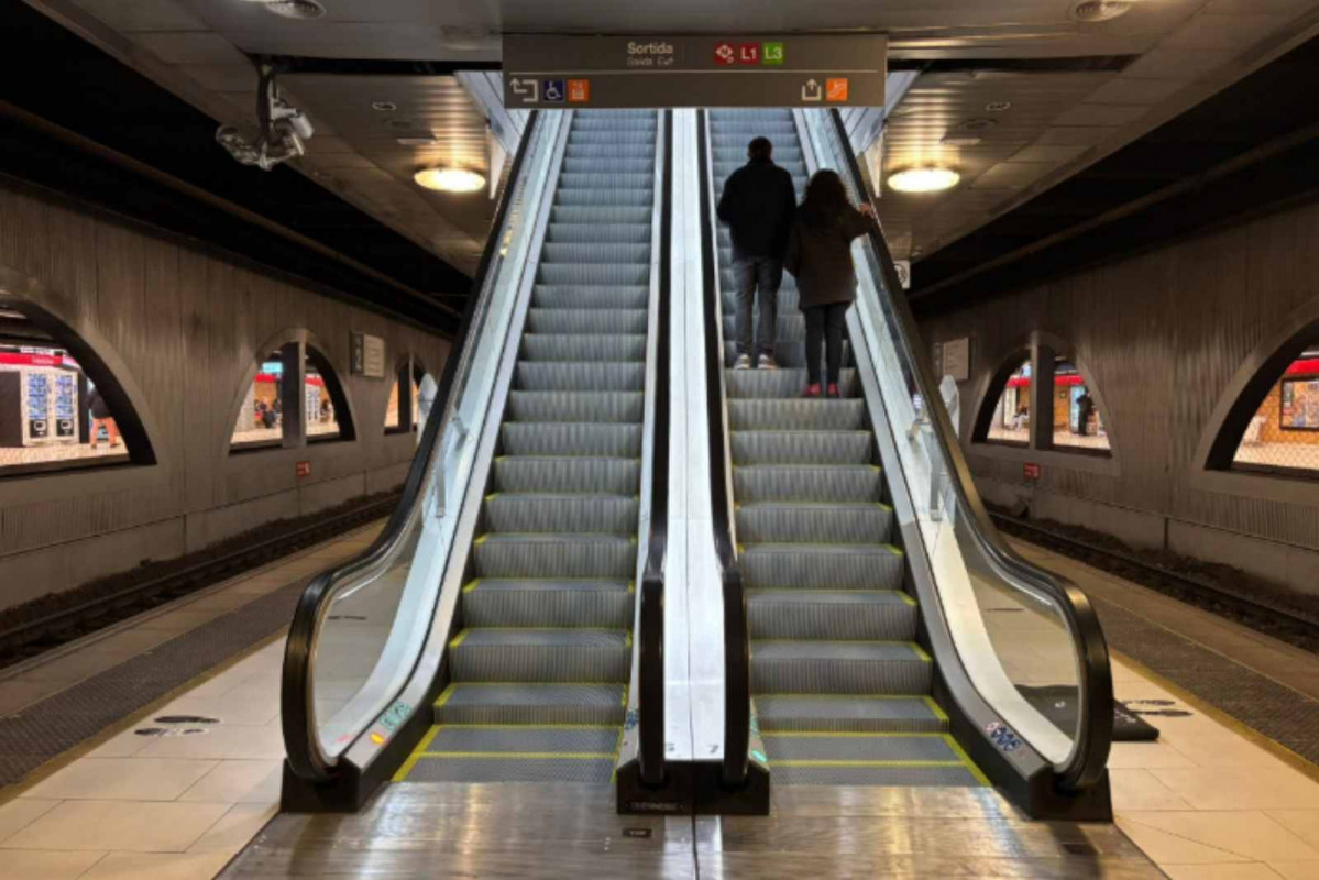 Escales renovades de l'estació de Rodalies   RENFE