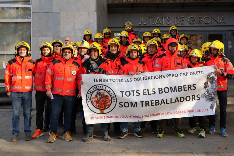 Decenas de bomberos voluntarios de Girona denuncian a la Generalitat para exigir derechos laborales