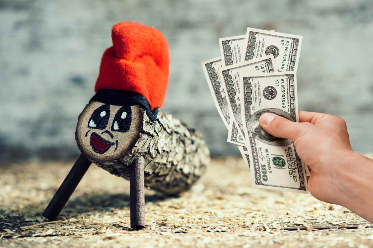 Dinero, caganer   Juan Moyano de CANVA