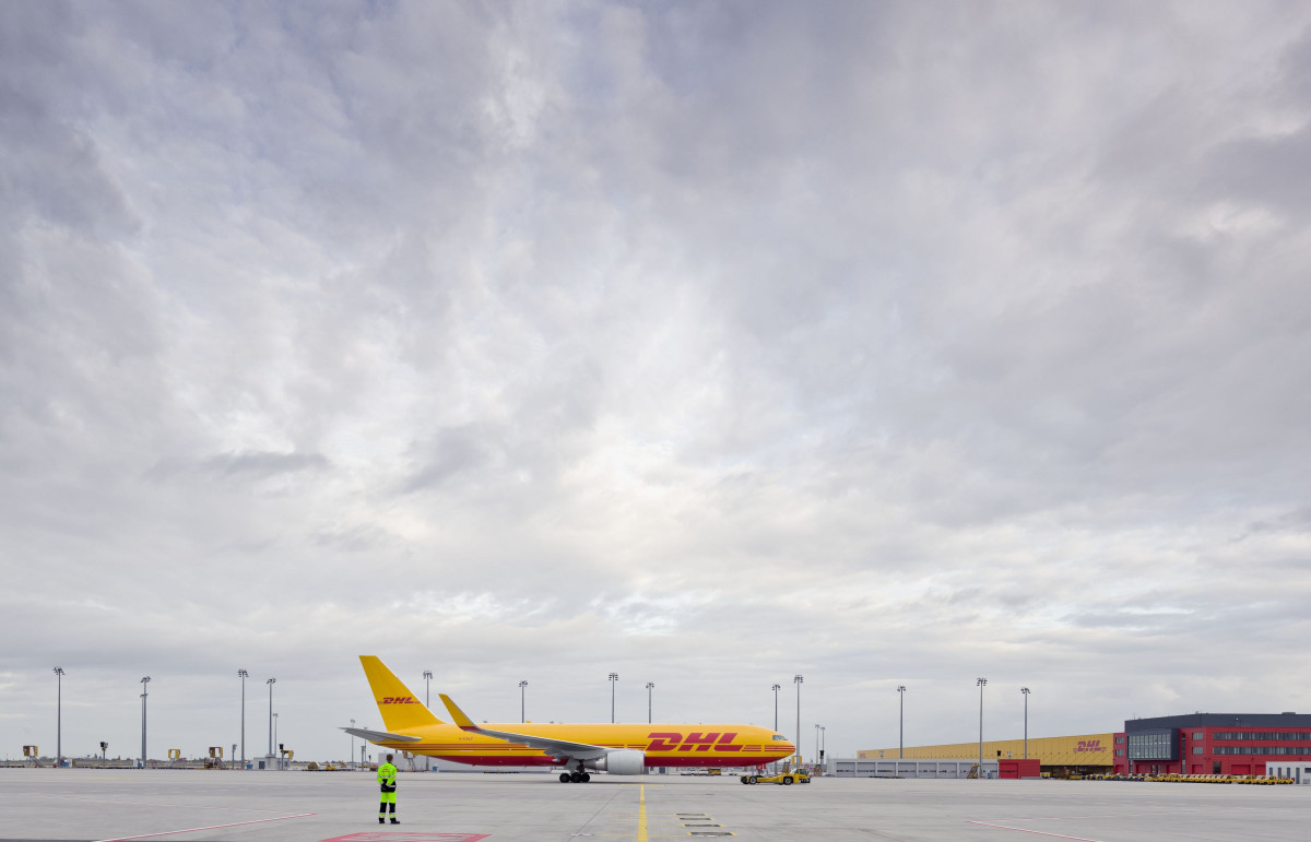 PIC DHL AIRCARGO (1)