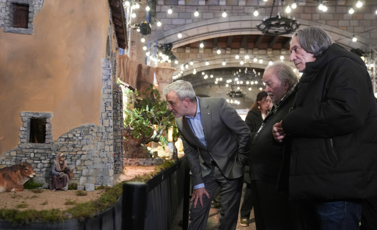 Collboni inaugura el pesebre del Ayuntamiento: 