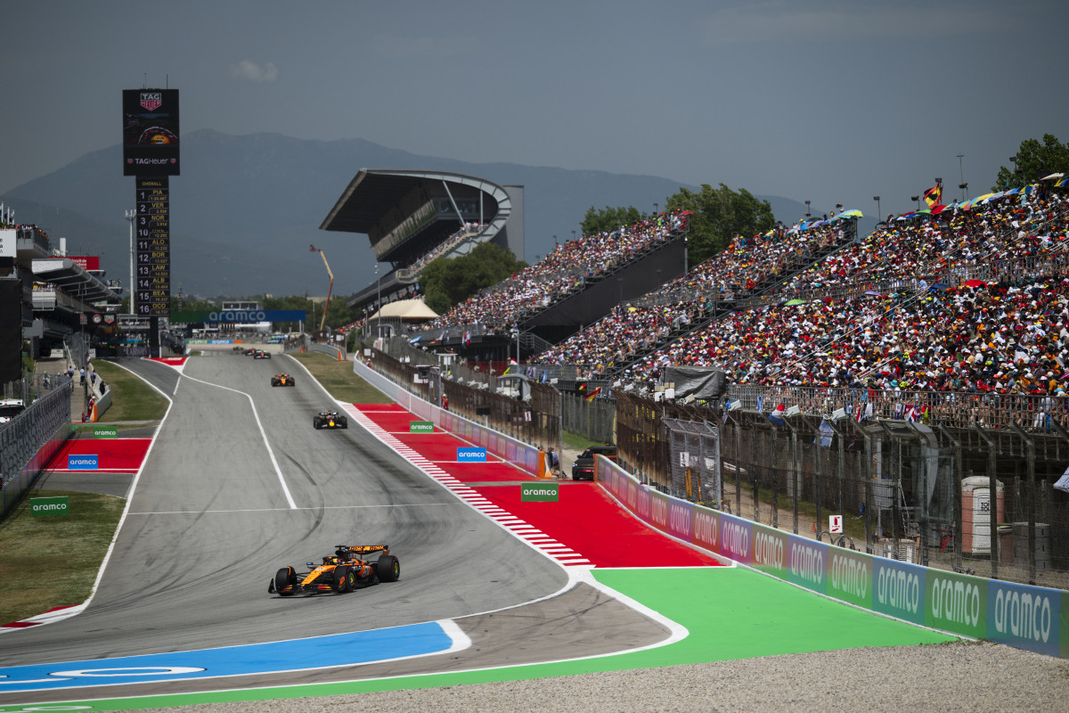 EuropaPress 6768456 81 piastri oscar aus mclaren f1 team mcl39 action during the formula aramco