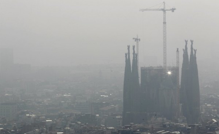 Toda la población de Catalunya ha respirado aire contaminado en 2016