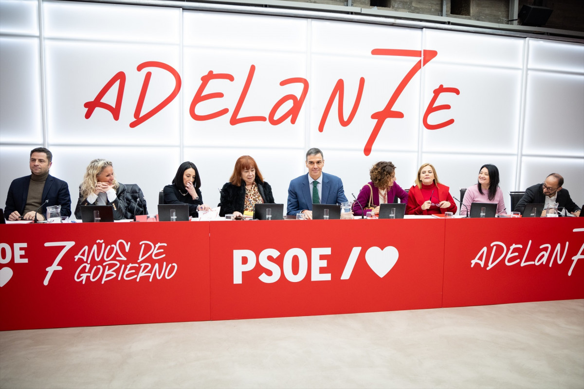 EuropaPress 7184170 ejecutiva psoe reune dia siguiente elecciones extremadura