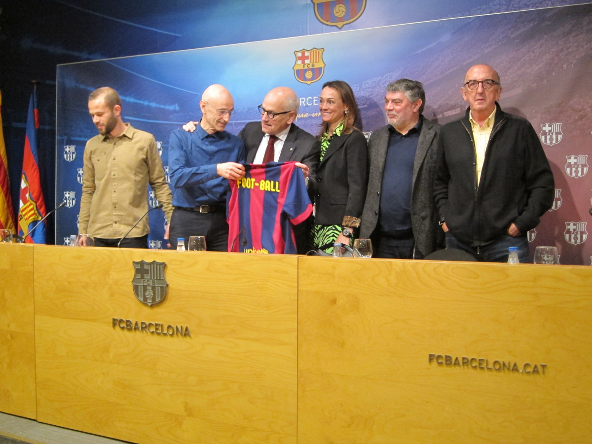 Archivo - Vilarrubí en un acto del Barça en 2015 con su esposa Sol Daurella, el realizador Jordi Morató, el bailarín Cesc Gelabert, el empresario Jaume Roures y el dramaturgo Xavier Albertí