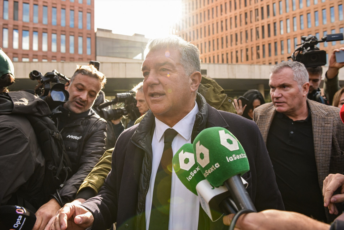 EuropaPress 7165568 presidente fc barcelona joan laporta salida ciutat justicia 12 diciembre