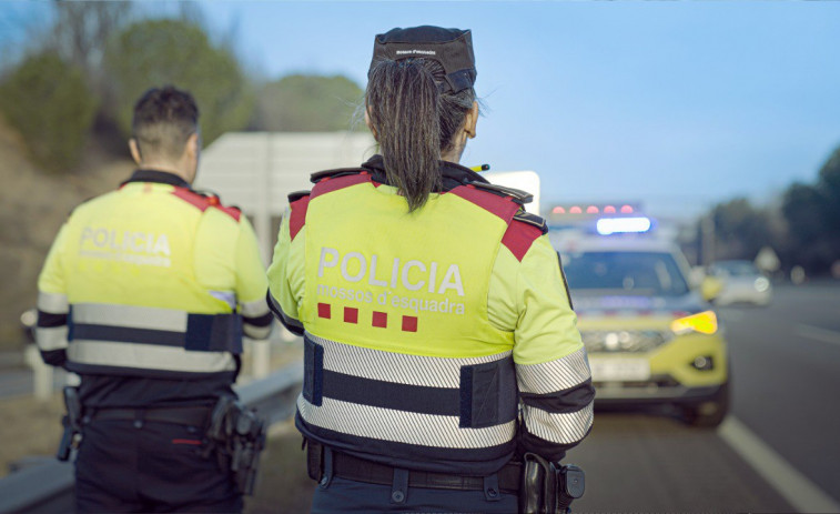 Alerta en Calella: un agresor a la fuga tras atacar brutalmente a una madre y su hija en su domicilio