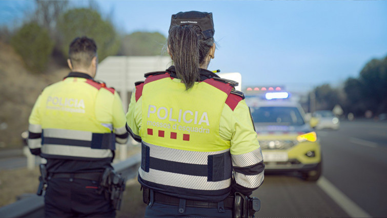 Alerta en Calella: un agresor a la fuga tras atacar brutalmente a una madre y su hija en su domicilio