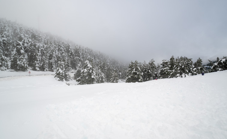 Tragedia en Baqueira Beret: un esquiador muere arrastrado por un alud fuera de pista, mientras se buscan más víctimas