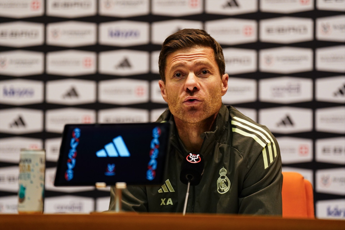 EuropaPress 7208747 10 january 2026 saudi arabia jeddah real madrid coach xabi alonso attends