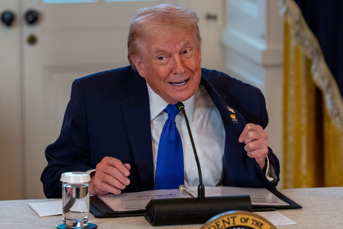 EuropaPress 7207811 09 january 2026 us washington us president donald trump shows off his new