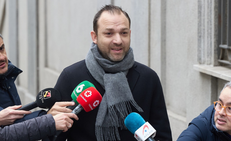 El hijo de Ábalos acusa a Zapatero de ser 