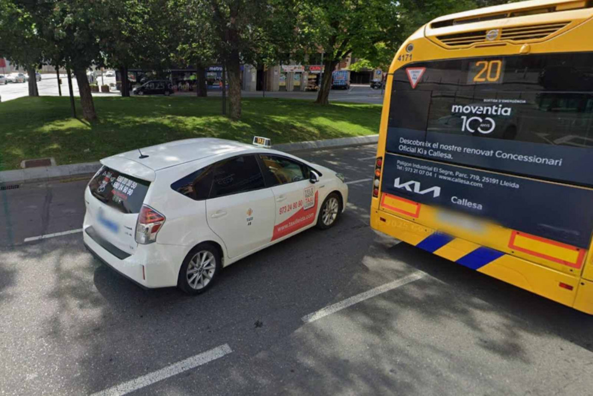 Un taxi en Lleida   GOOGLE MAPS
