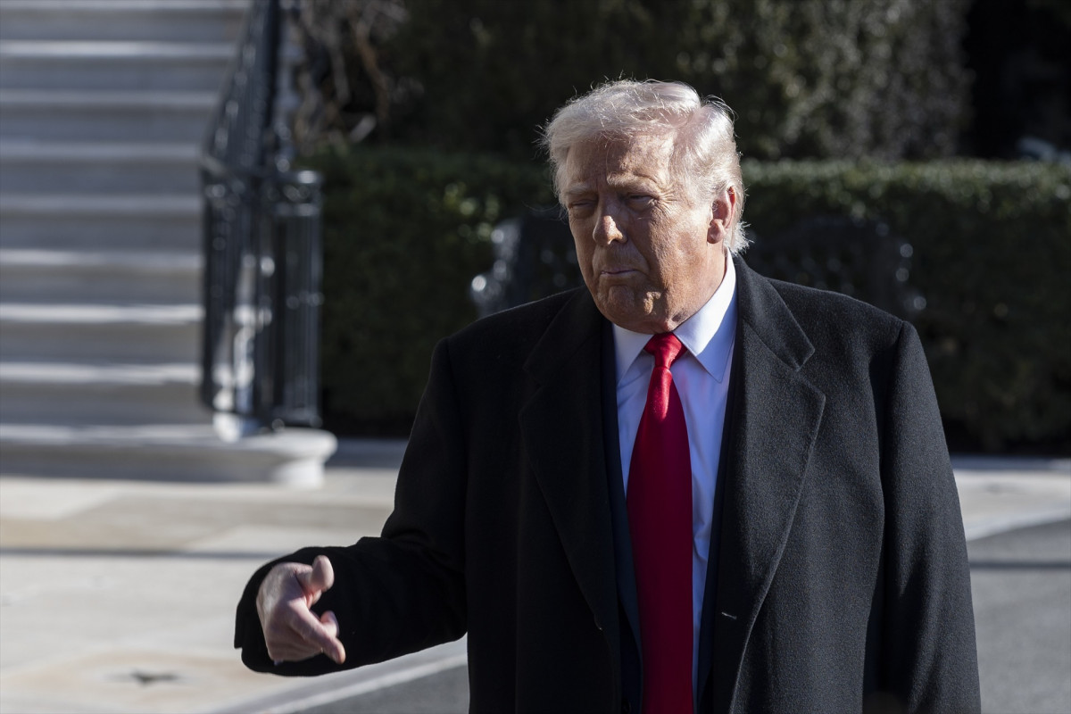 EuropaPress 7217655 presidente estados unidos donald trump habla prensa salida casa blanca