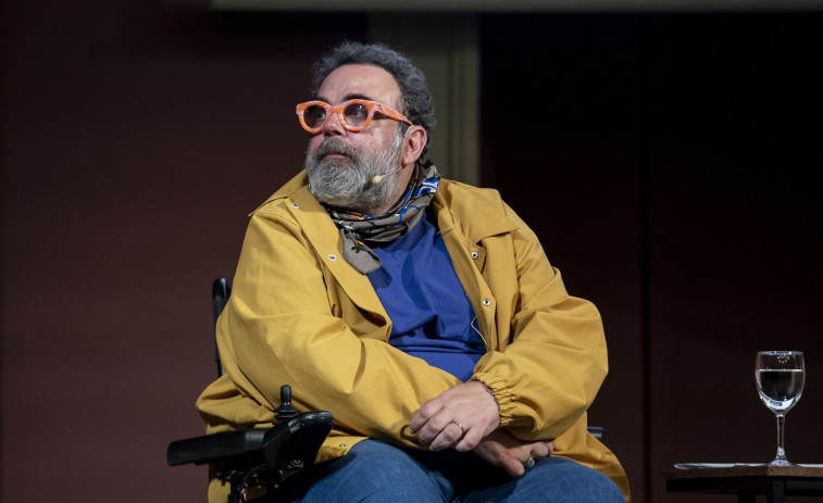 Bob Pop dice que Pisarello representa 