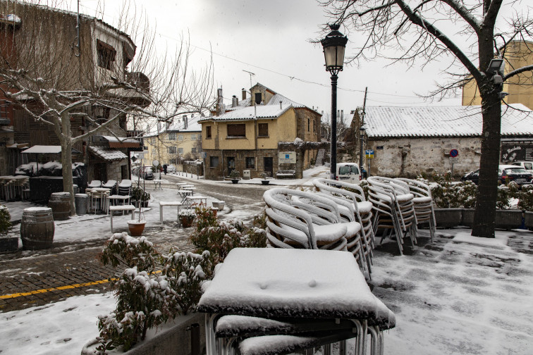 Seis comunidades se preparan para un lunes de lluvias, nieve y viento intenso en gran parte de la Península