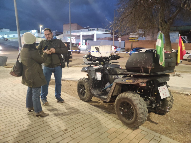 Un vecino de Adamuz rescata a 16 personas con su quad tras el accidente: 