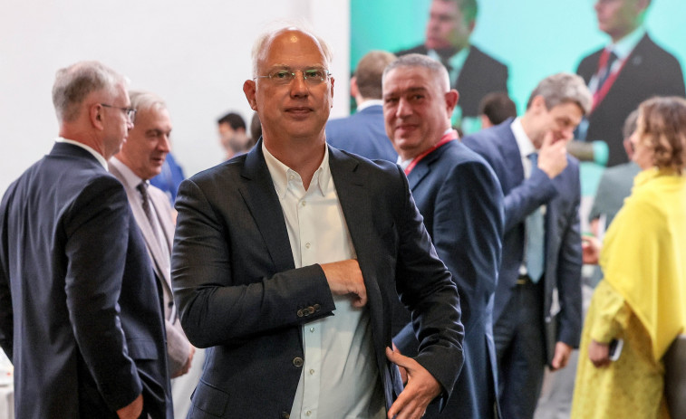 El asesor de Putin llega a Davos para negociar el plan de paz de EE. UU.