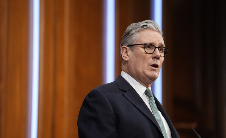 Reino Unido se prepara para lo impensable: un exgeneral de la OTAN anticipa una guerra con EEUU