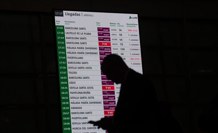 Limitan la velocidad en el AVE entre Madrid y Barcelona por problemas en la vía tras el accidente de Adamuz