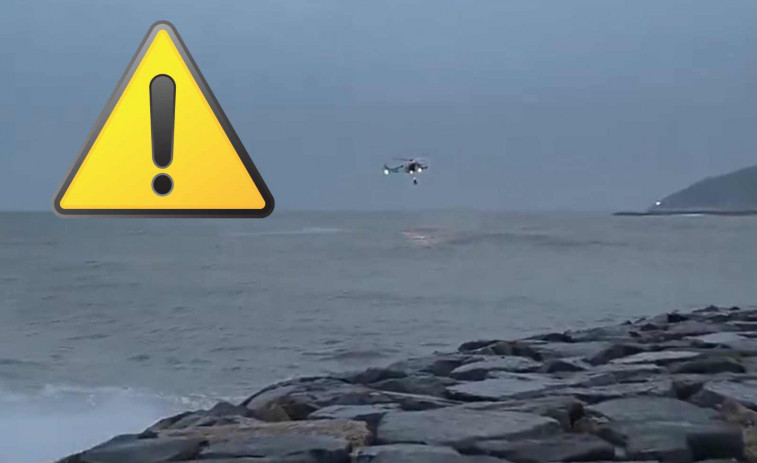 Windsurfista imprudente en Sitges: ignora los avisos y necesita ser rescatado en pleno temporal