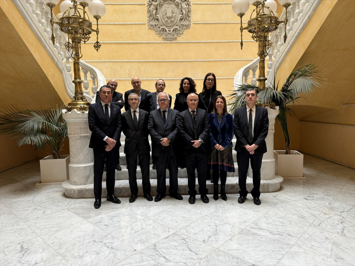 EuropaPress 7232014 govern insta producir vivienda colegio notarial pide proteger propietario