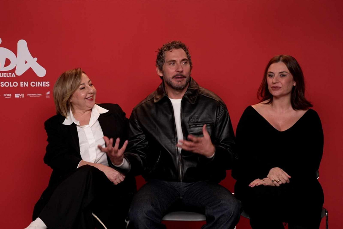 Paco León y Carmen Machi presentan 'Aída y vuelta' Dicen que me he cargado la serie por no hacer un capítulo largo   EUROPA PRESS